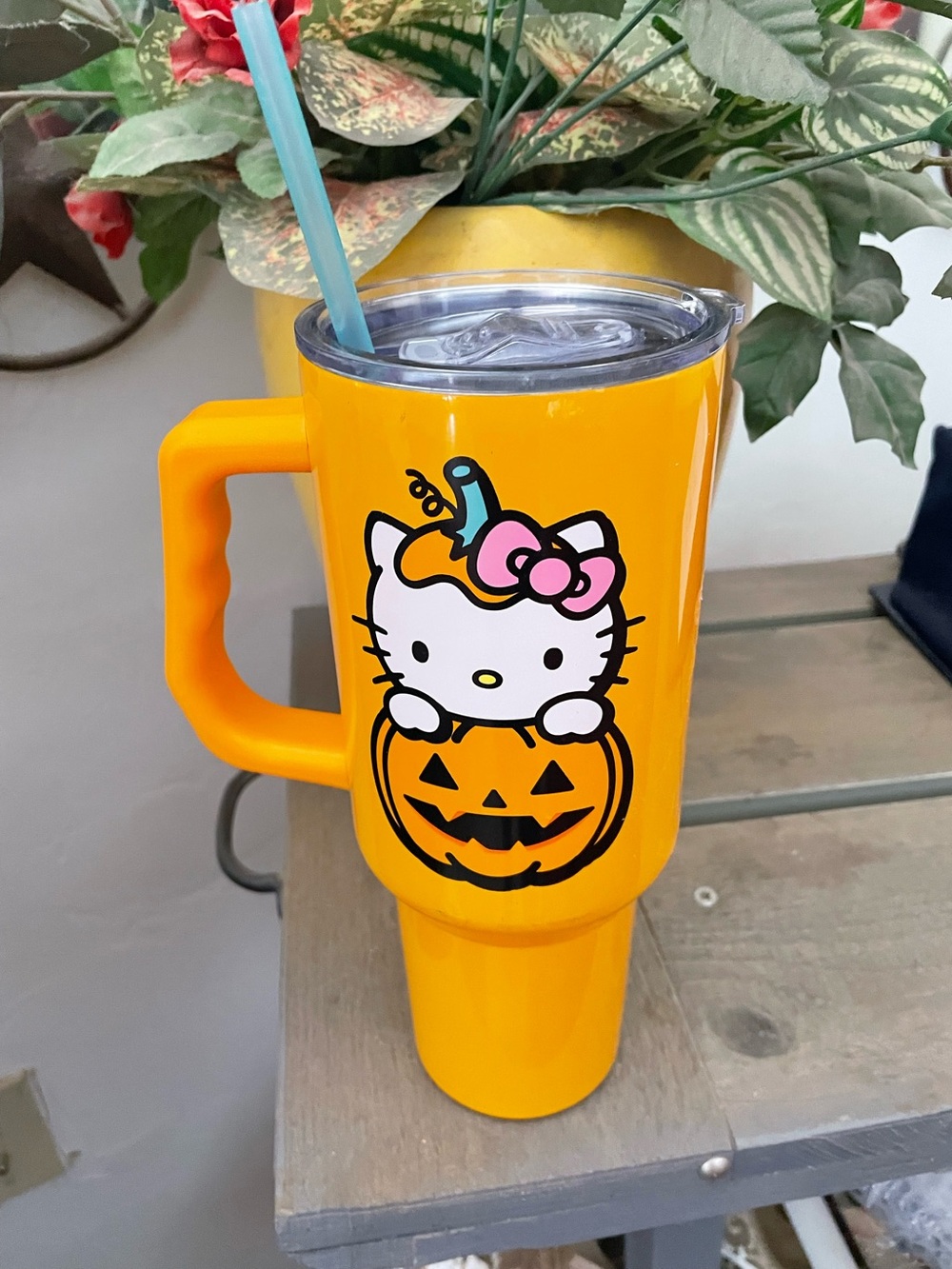 Silver Buffalo Sanrio Hello Kitty Halloween Orange Pumpkin 40oz Tumbler